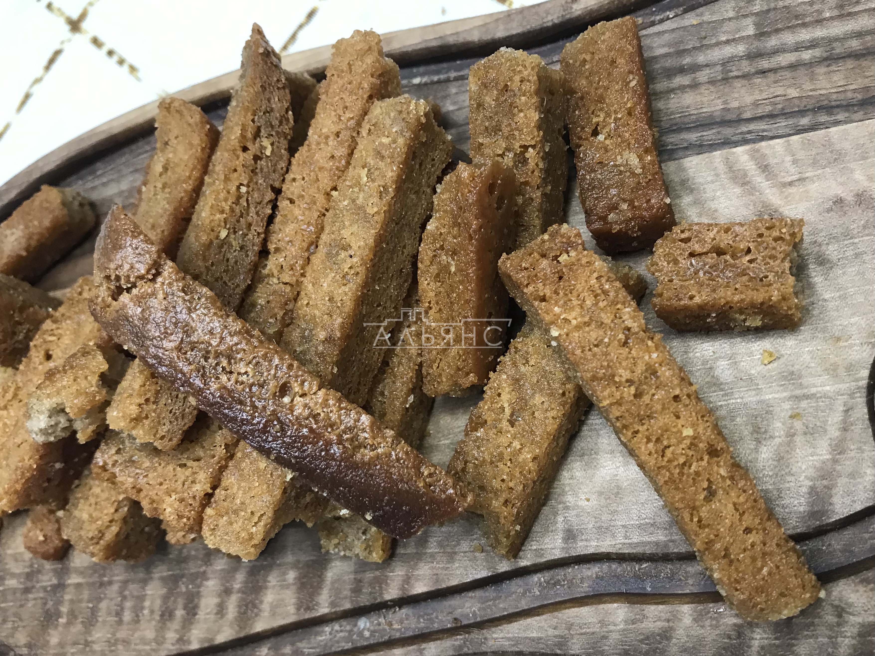 Деревенские гренки с чесноком в Челябинске