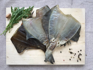 Вяленая икра рыбы: Камбала камчатская вяленая без икры