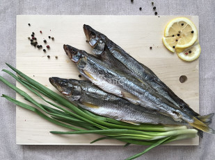 Вяленая икра рыбы: Корюшка вяленая с икрой