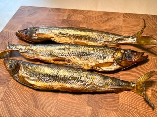 Карась холодного копчения: Корюшка х/к (крупная)