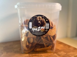 Семечки: Ведро Ржаные гренки со вкусом Баварские колбаски (1 кг)