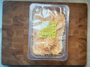 Орехи: Сыр Чечил паутинка (краб)  500 гр.